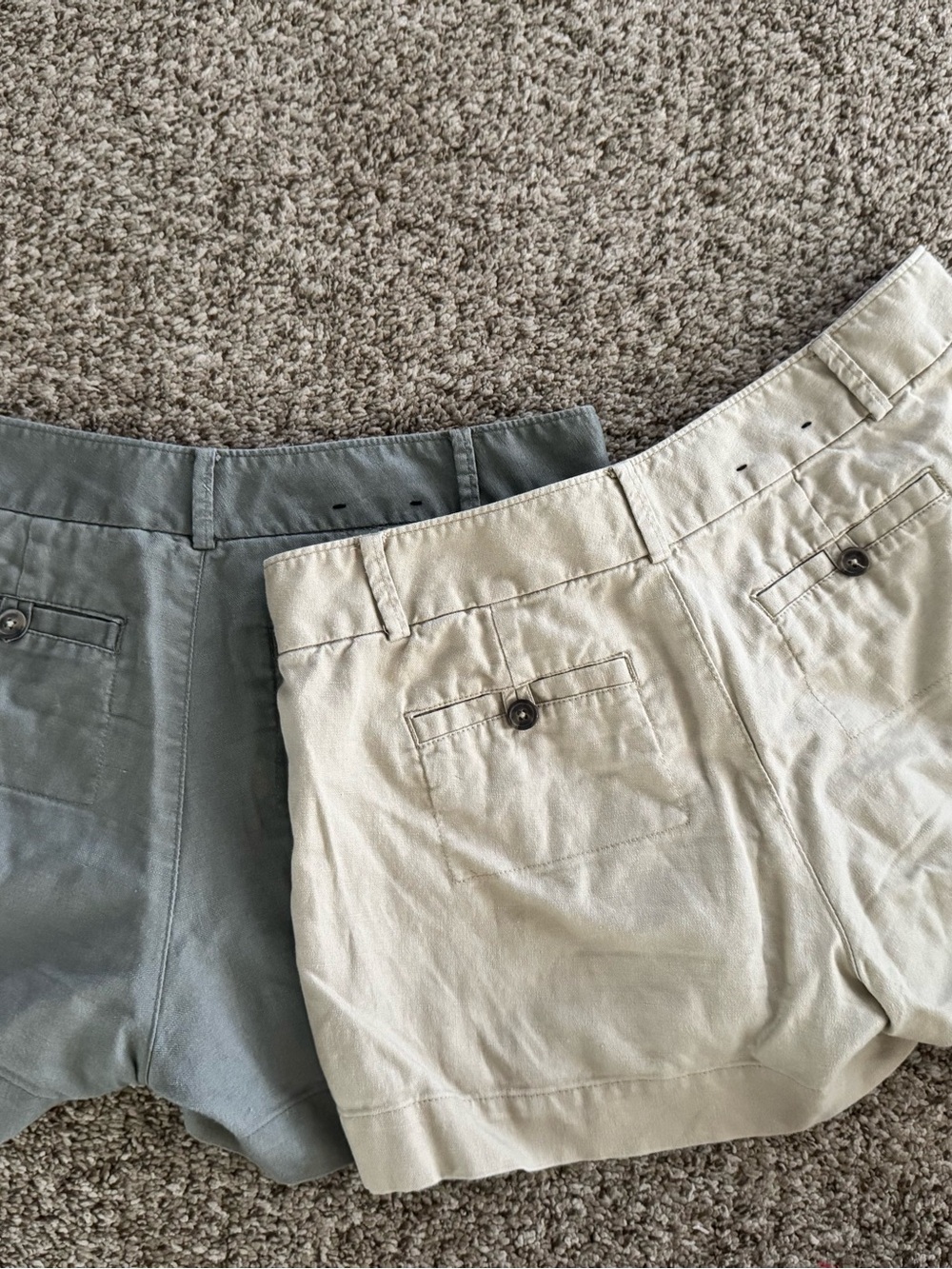 Banana Republic Women’s Linen-Blend Shorts — khaki & Sage - Picture 5 of 5